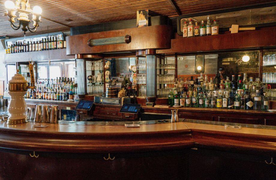Queen Mary Tavern