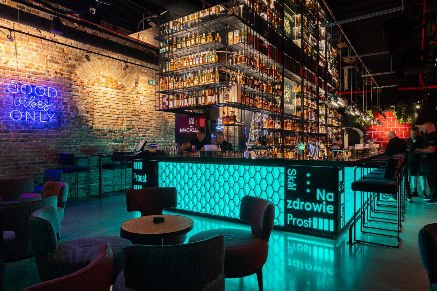 Dom Whisky Cocktail Bar