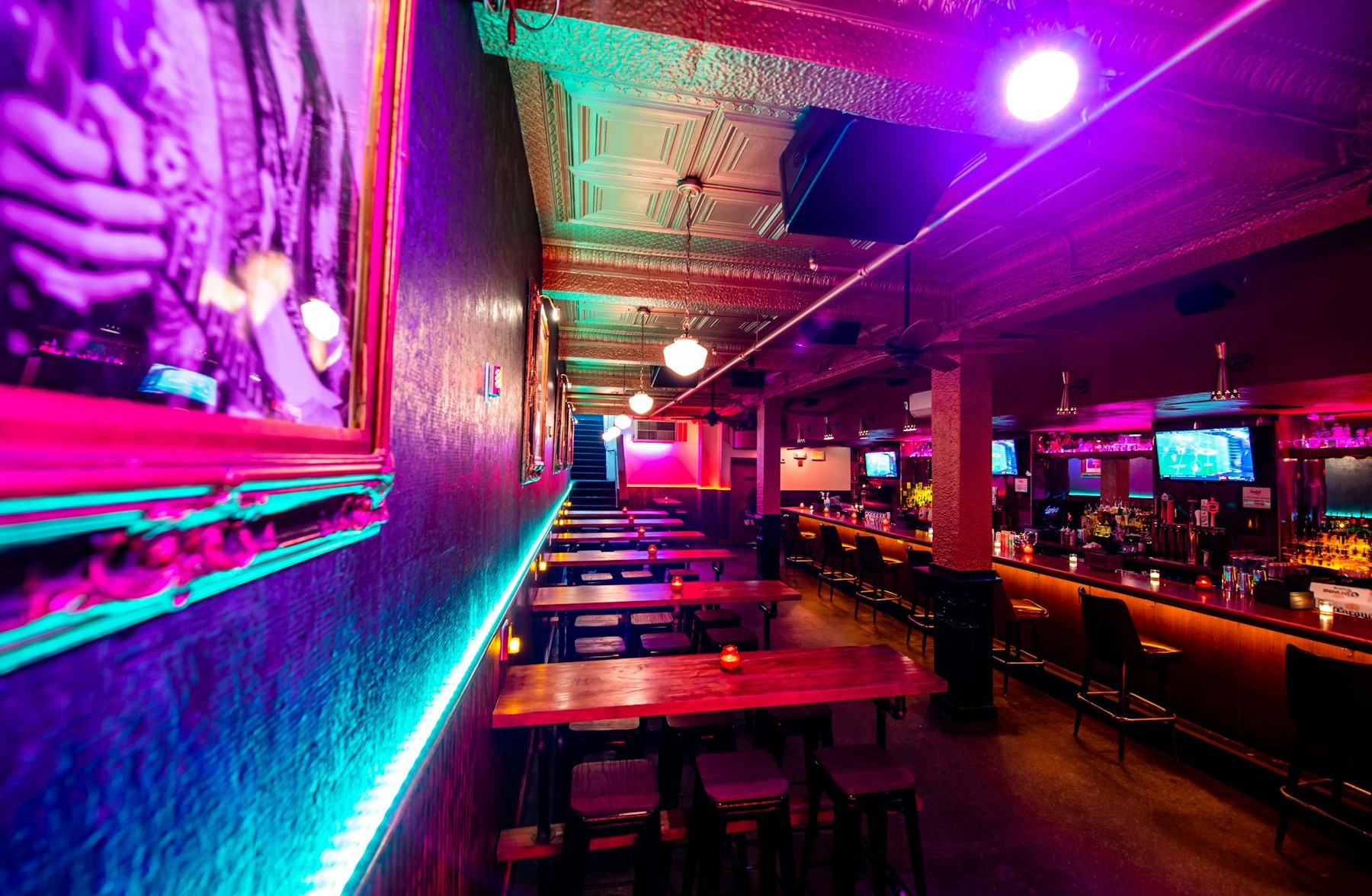 Lucky's Lounge