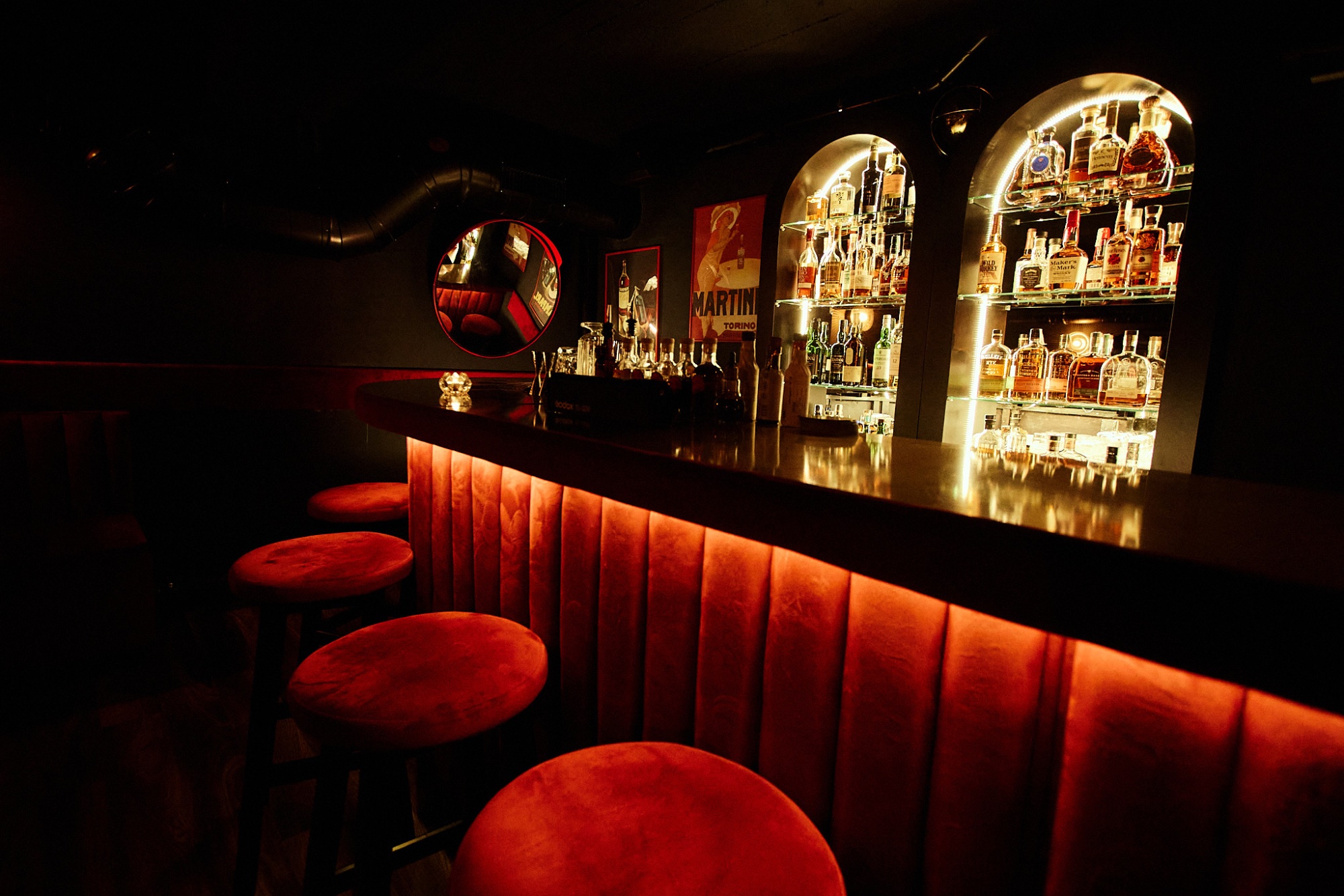 Isabel Speakeasy